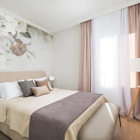 Chic Port 1br By Irundo 리예카