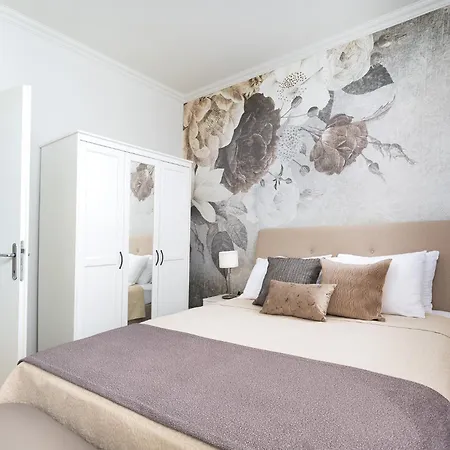 Chic Port 1br Lägenhet Rijeka