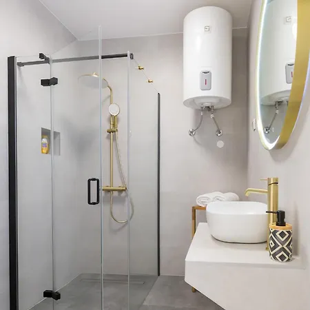 Chic Port 1br By Irundo *